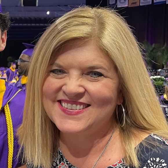 Meet your Posher, Posh - Picture 2 of 2